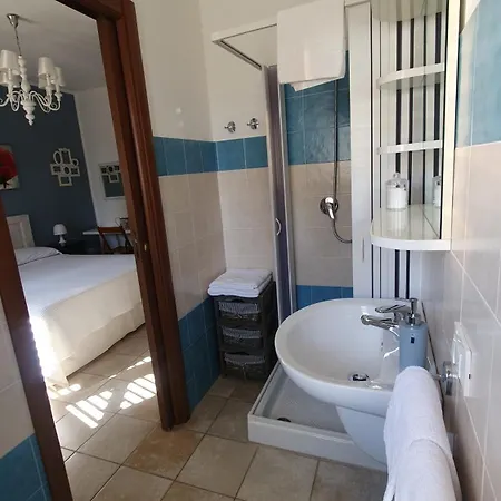 Guest house Blue Dolphin 3*