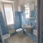 Blue Dolphin 3*