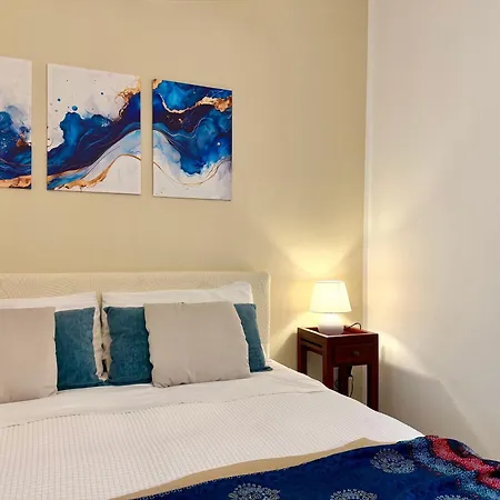 Blue Dolphin בית הארחה אלגהרו